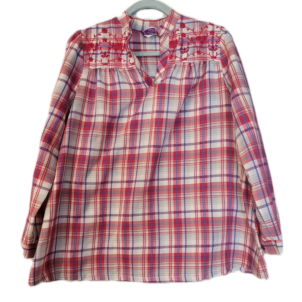 Vintage Andea of New York blouse Size 12. RED
